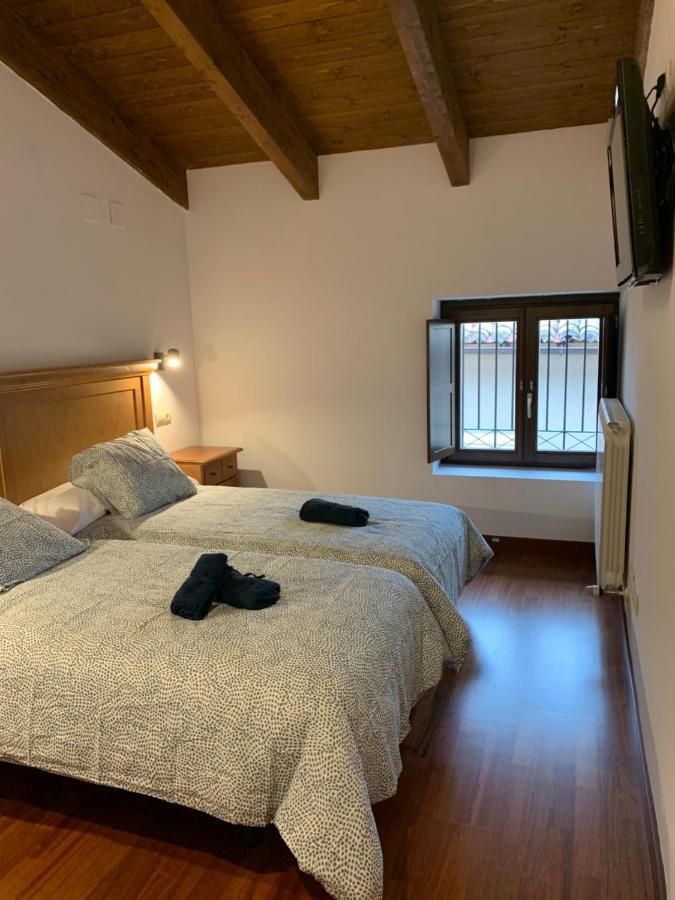 Atico Jaca Centro Appartement Buitenkant foto